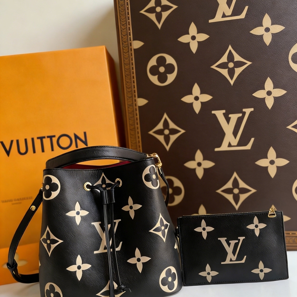 <AUTHENTIC>LV Bicolor Monogram Empreinte Leather Bucket Bag - Picture 5 of 6